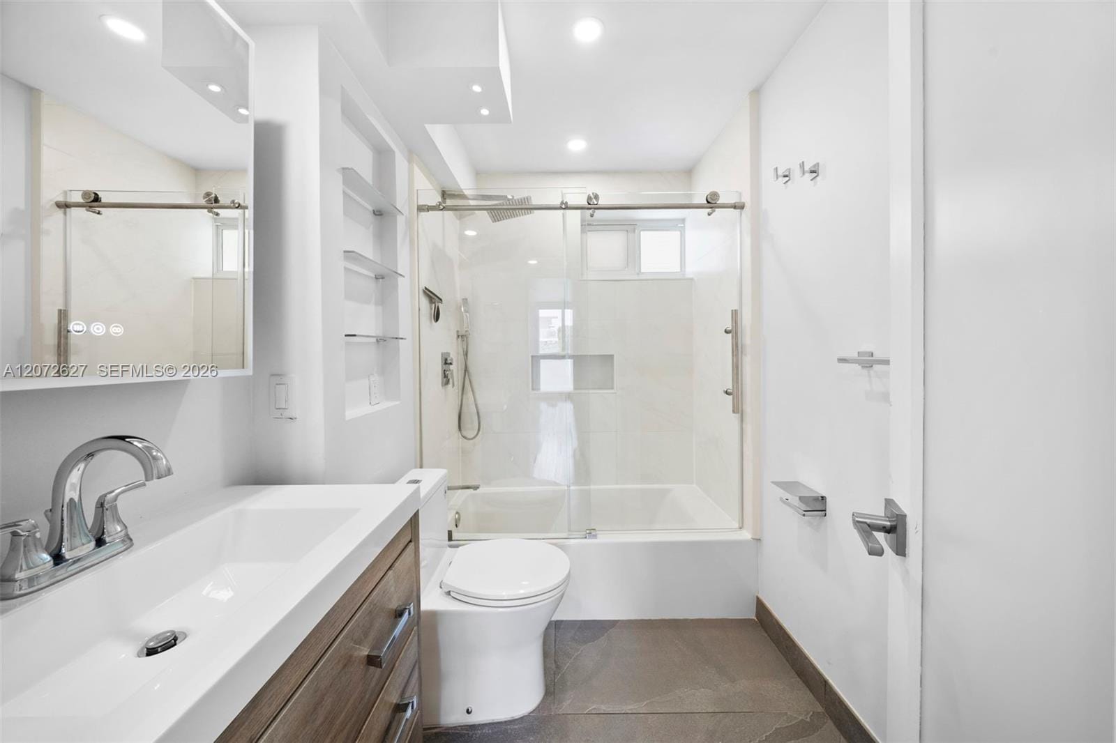 1670 Bay Road 4B, Miami Beach, FL 33139 photo 16