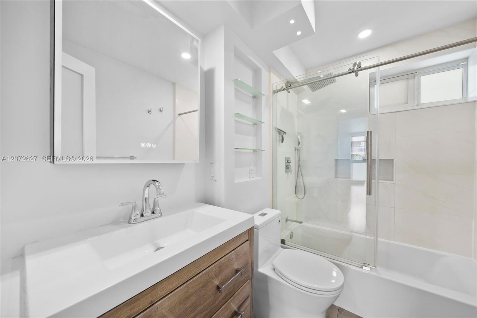 1670 Bay Road 4B, Miami Beach, FL 33139 photo 17