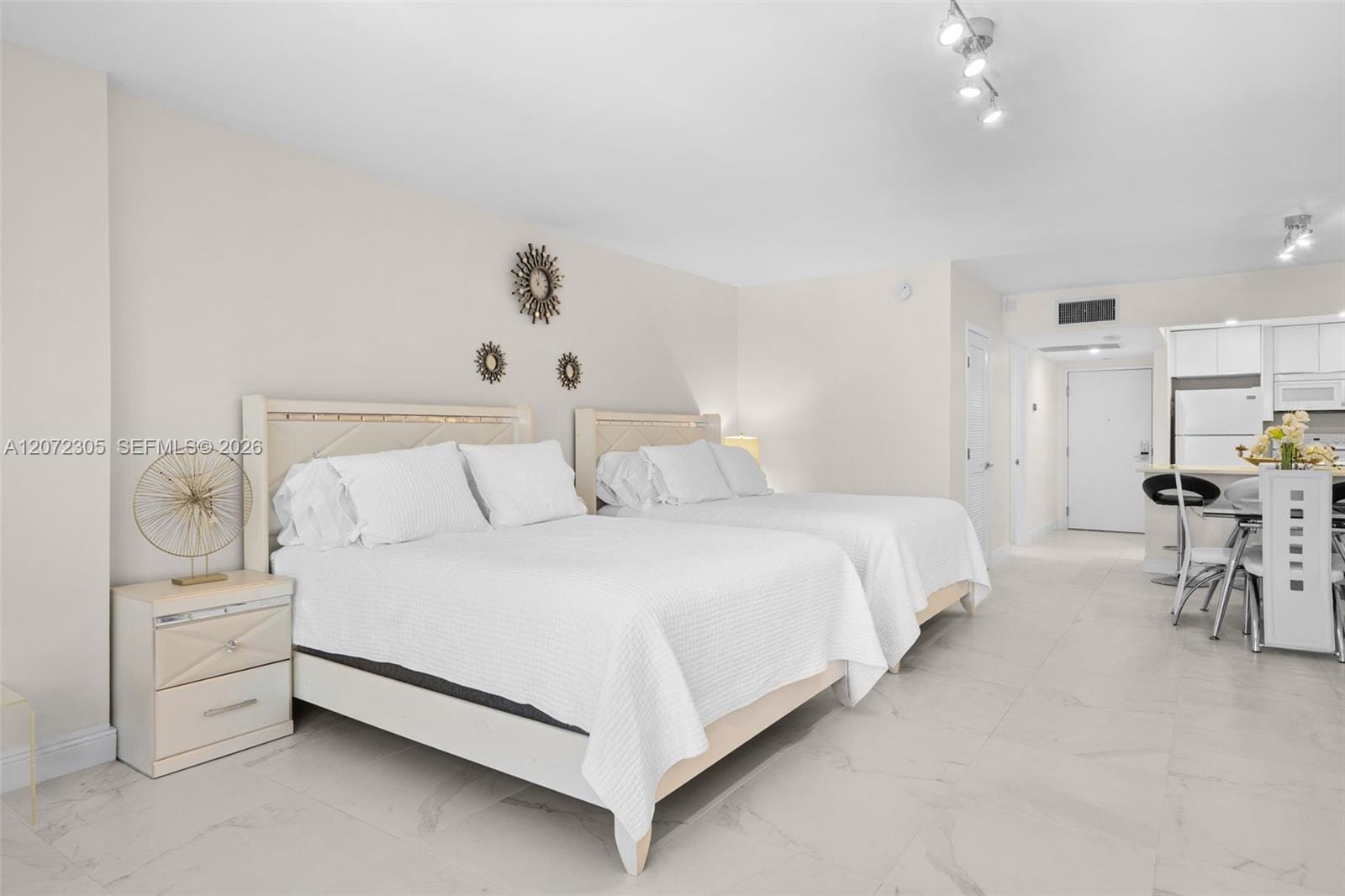2301 Collins Avenue 1014 — photo 11