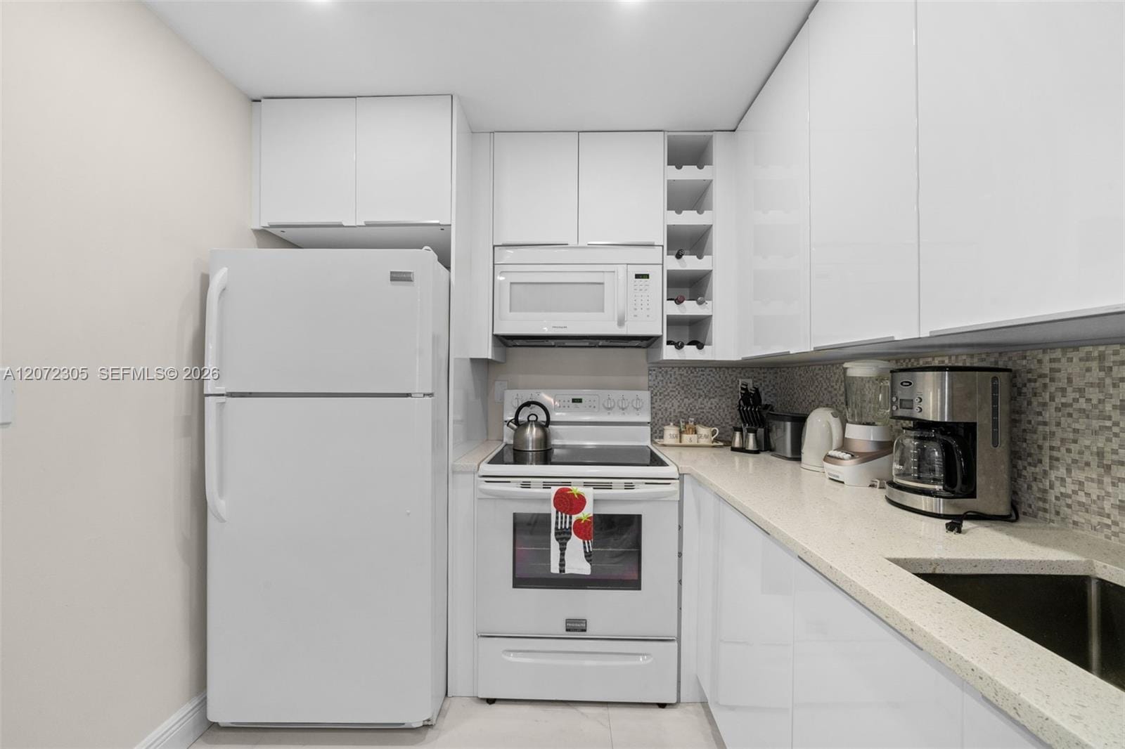2301 Collins Avenue 1014 — photo 4