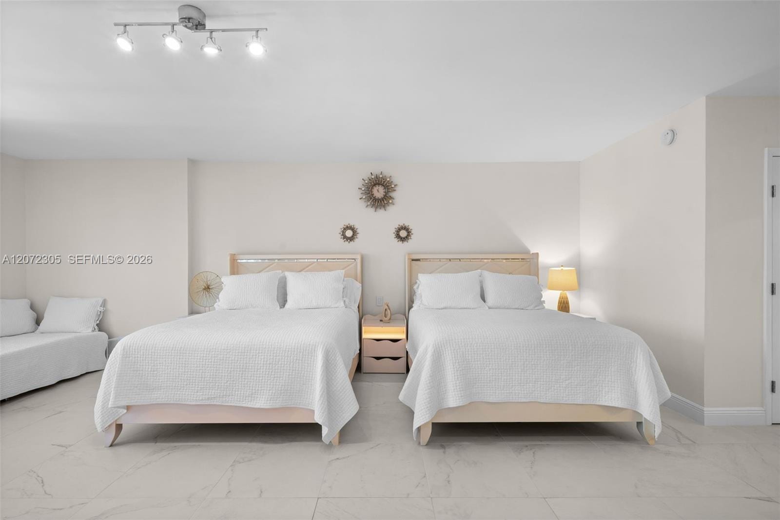 2301 Collins Avenue 1014 — photo 10