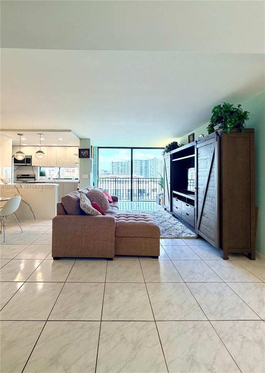 17021 N Bay Road 802, Sunny Isles Beach, FL 33160