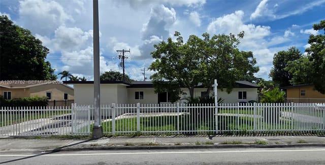 17301 NW 47th Avenue, Carol City 1 St, Miami Gardens, FL