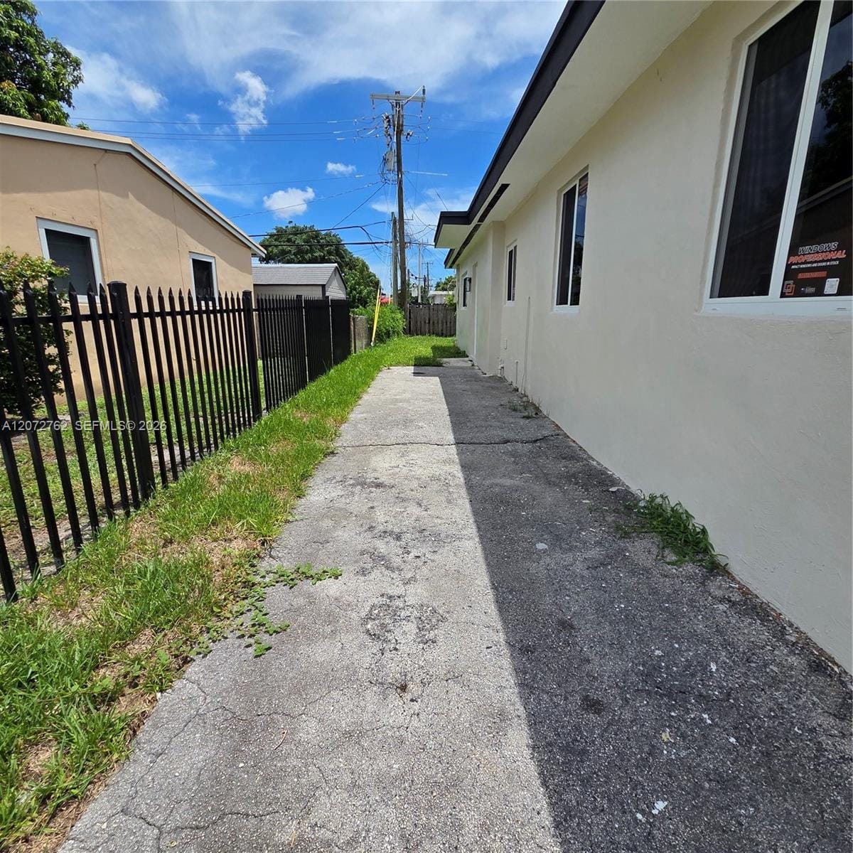 17301 NW 47th Avenue, Miami Gardens, FL 33055 photo 17