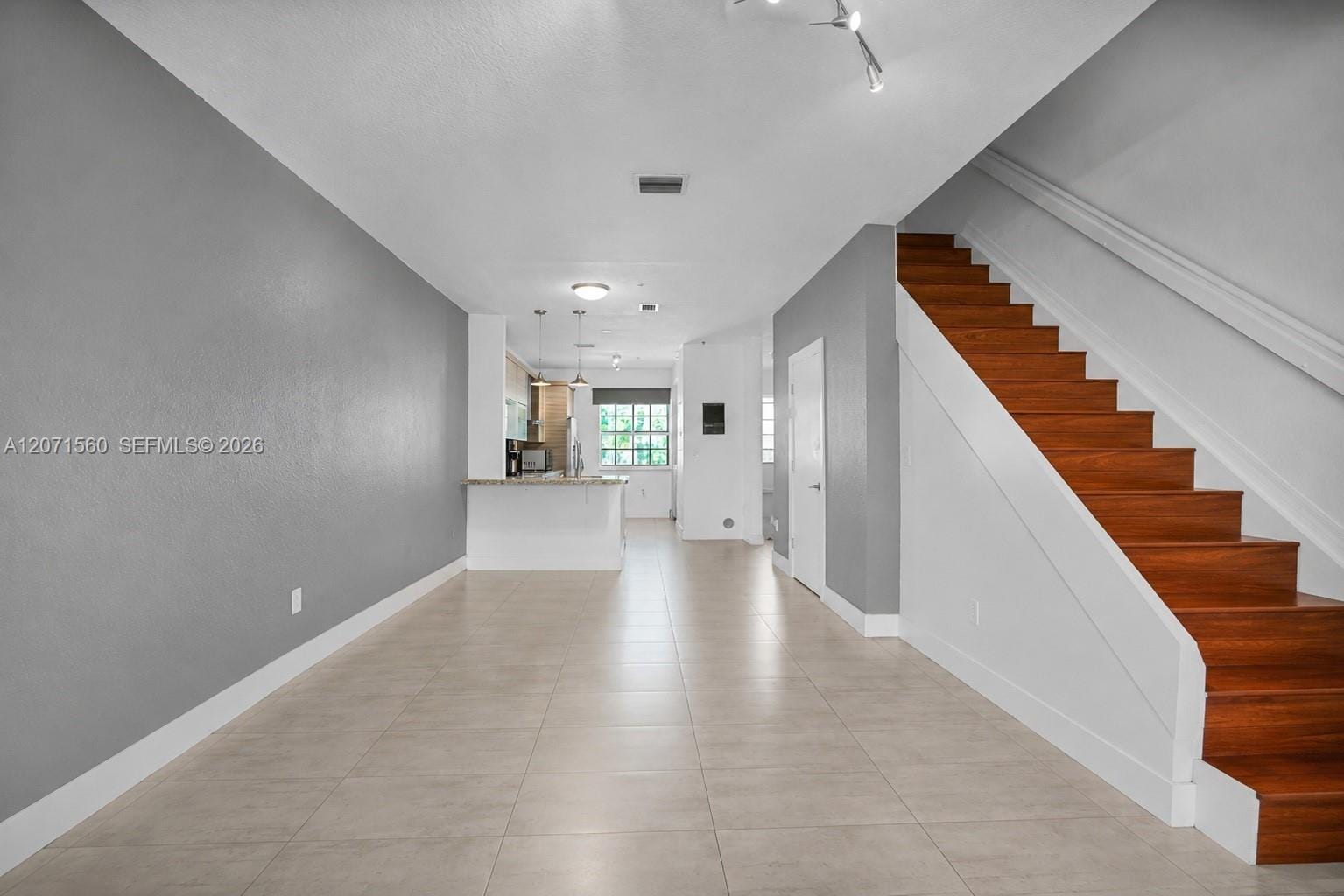5670 NW 116th Avenue 222 — photo 11