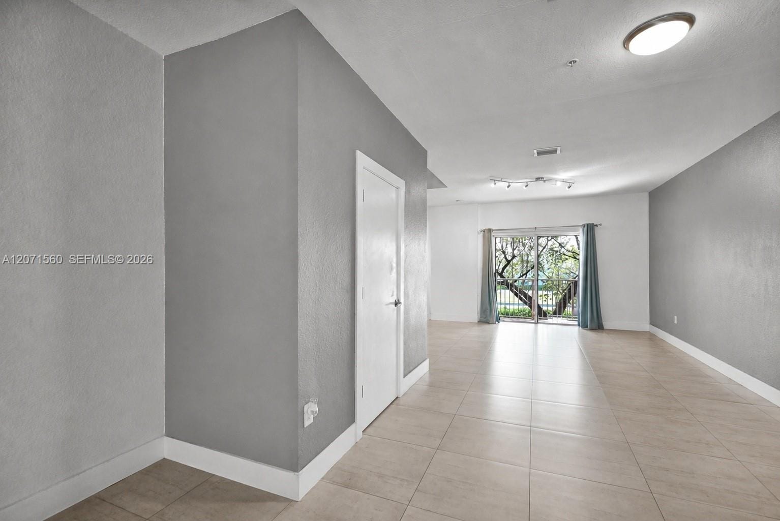 5670 NW 116th Avenue 222 — photo 9