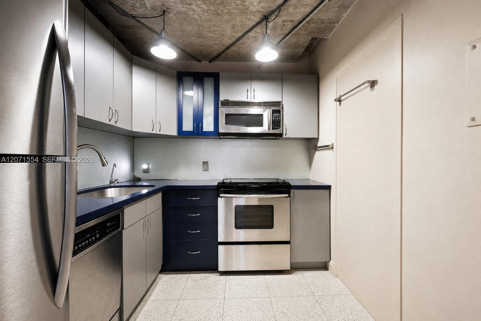 800 West Avenue 917 — photo 6