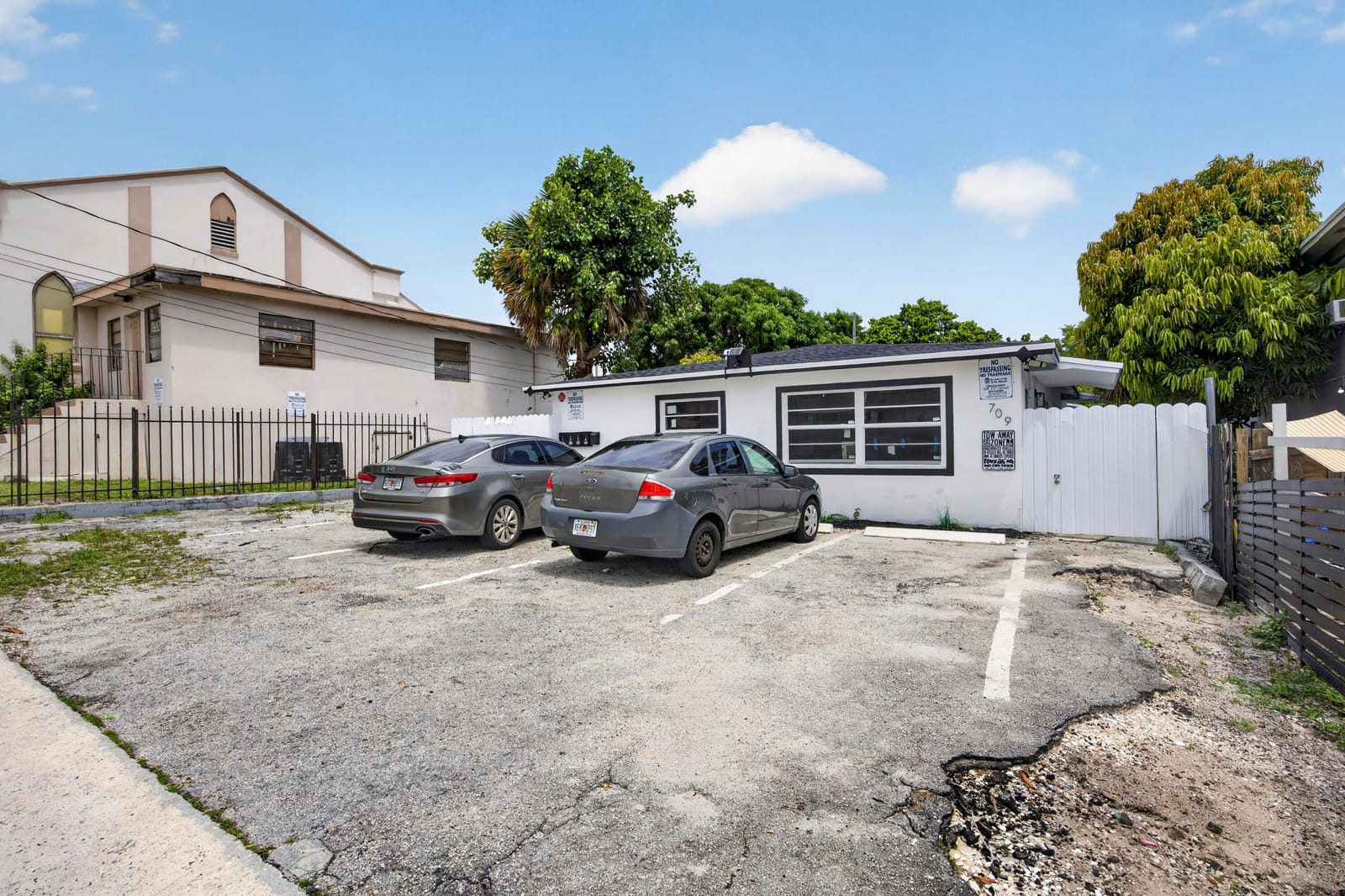 709 13TH Street — photo 3