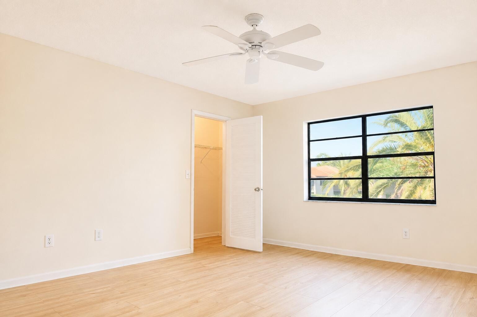 9307 Vista Del Lago 17B — photo 9