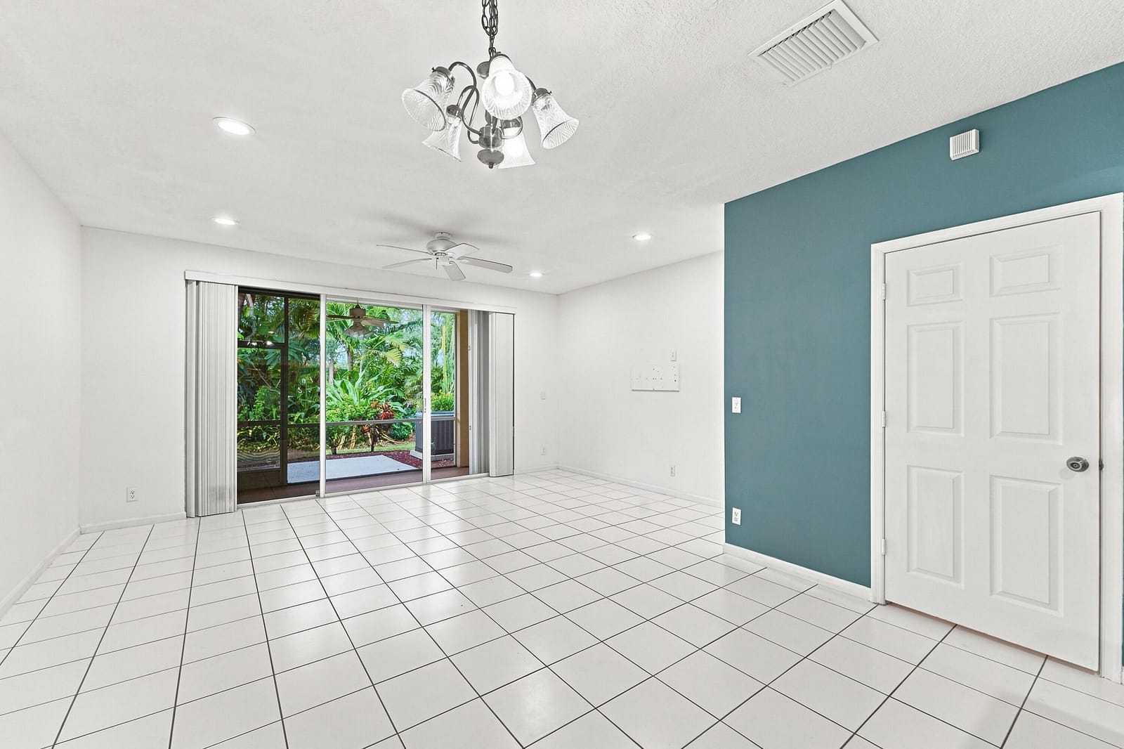 9695 Porta Leona Lane — photo 11