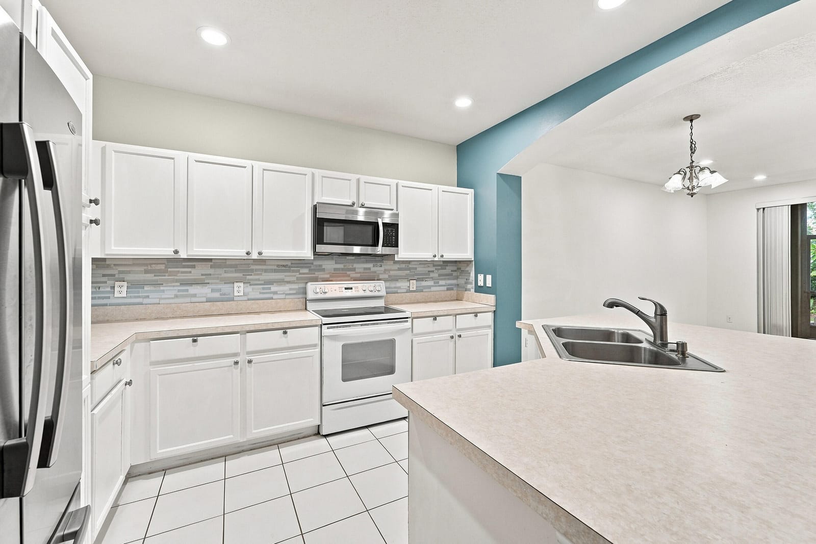 9695 Porta Leona Lane — photo 6