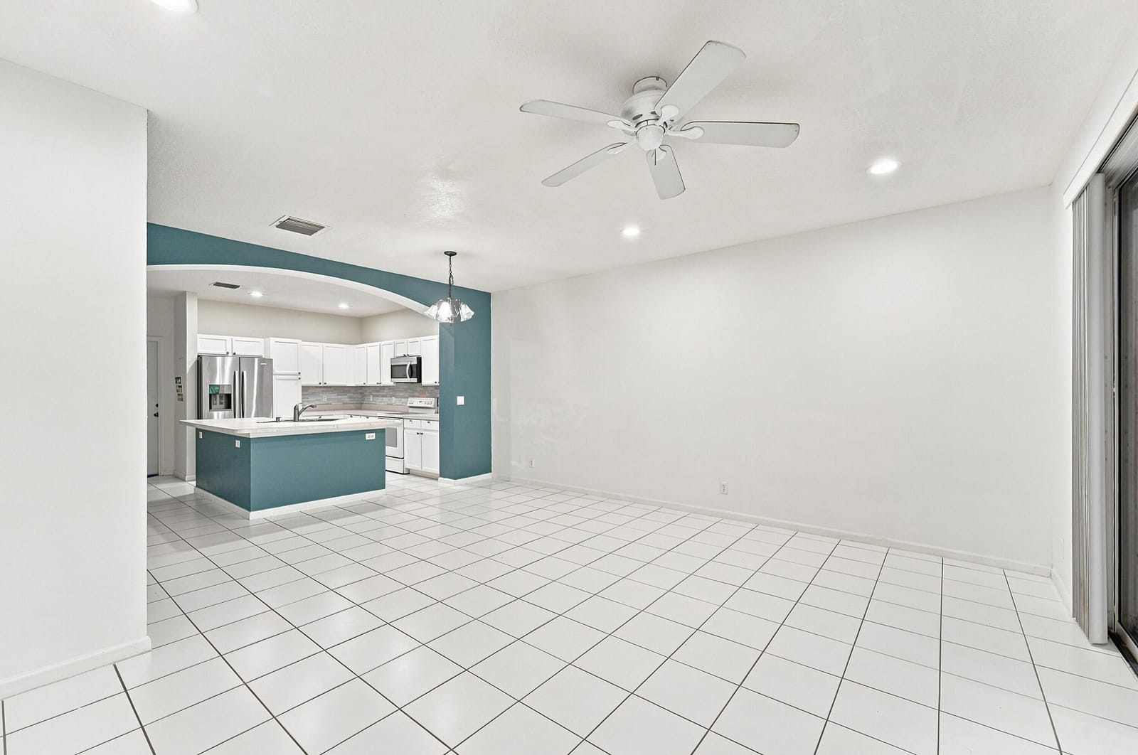 9695 Porta Leona Lane — photo 10