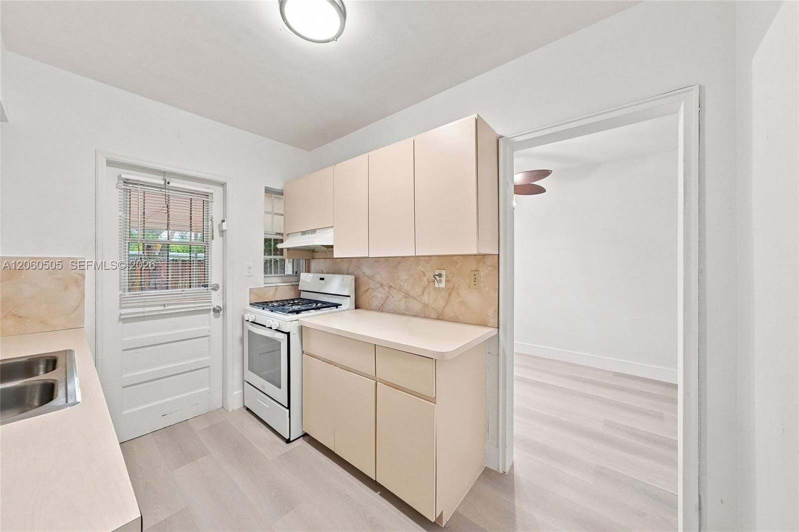 596 NW 109th Street — photo 10