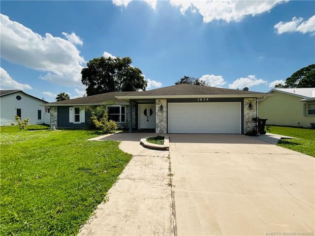 1634 SW Gemini Lane, Port St. Lucie, FL 34984