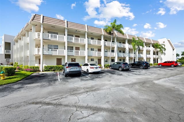 6890 Royal Palm Boulevard 211H, Margate, FL 33063
