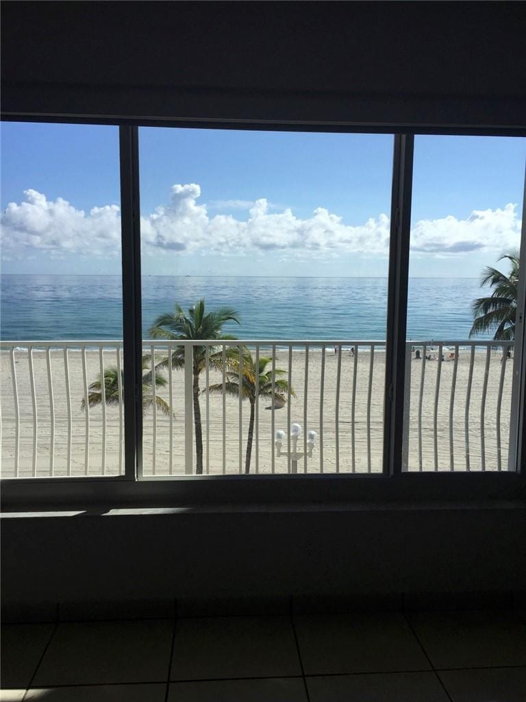 300 OREGON Street 303, Hollywood, FL 33019 photo 11