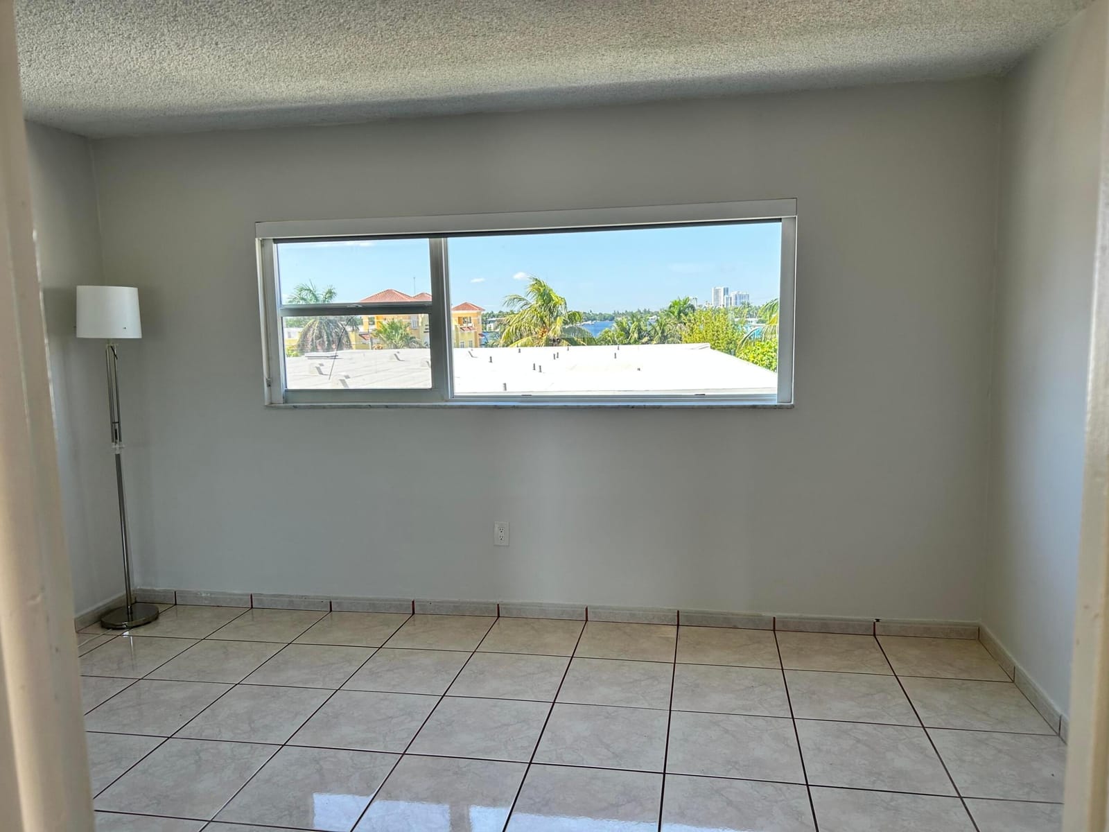 300 OREGON Street 303, Hollywood, FL 33019 photo 5