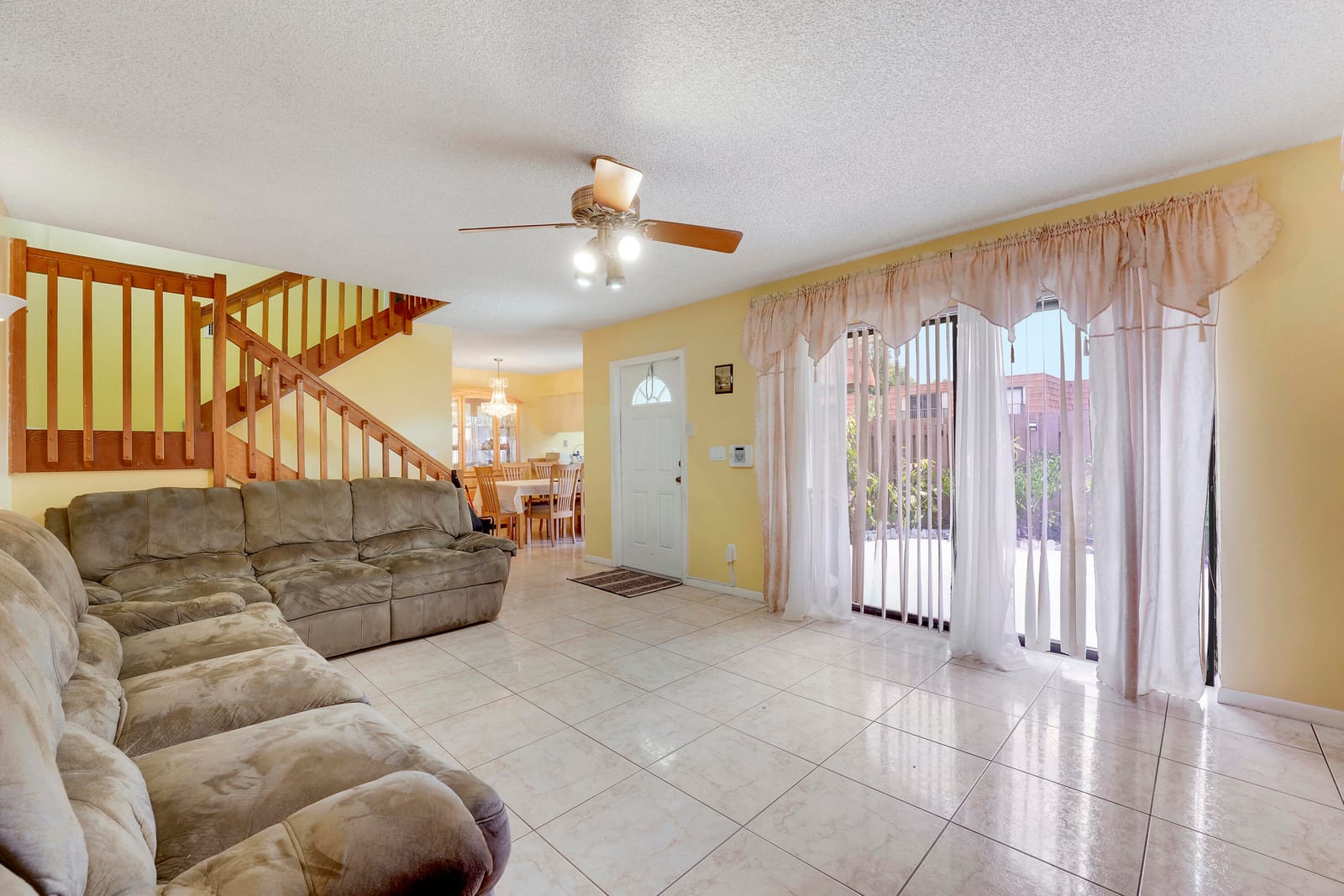 8389 N Coral Circle — photo 2