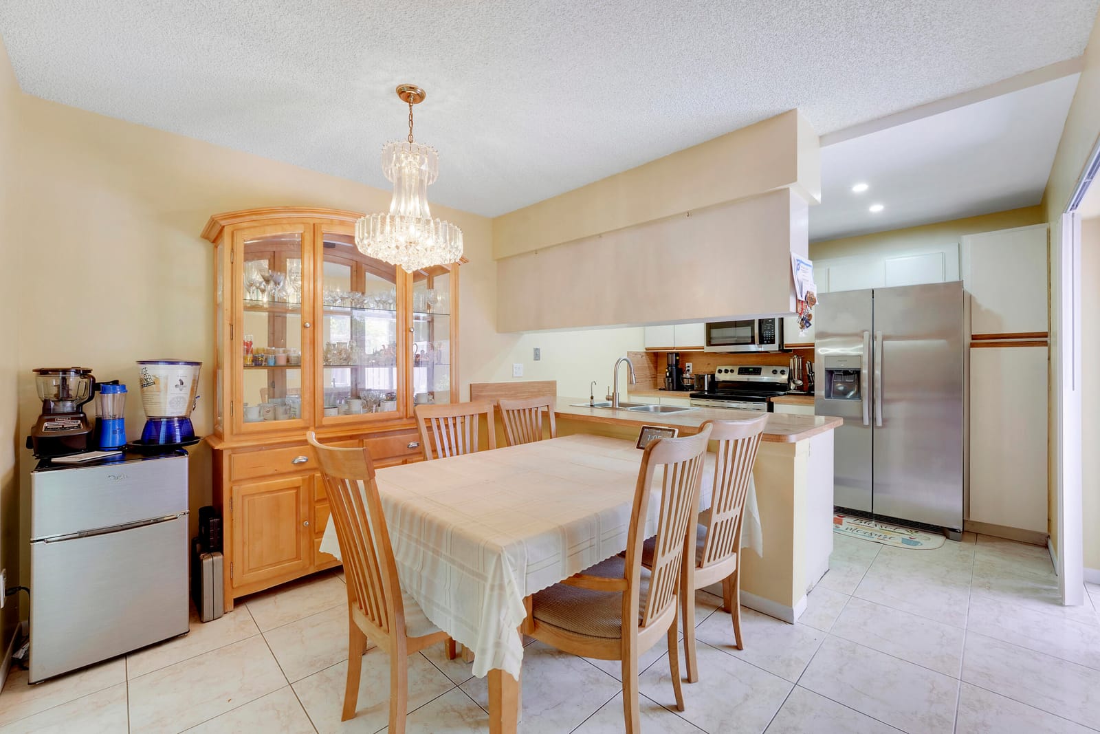 8389 N Coral Circle — photo 3