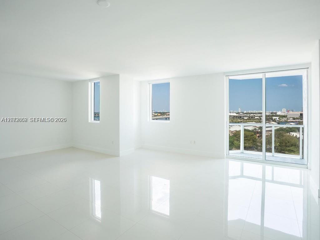 244 Biscayne Boulevard 1202 — photo 2