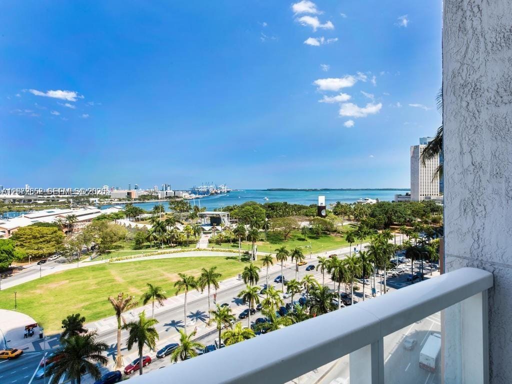 244 Biscayne Boulevard 1202, Miami, FL 33132 photo 15