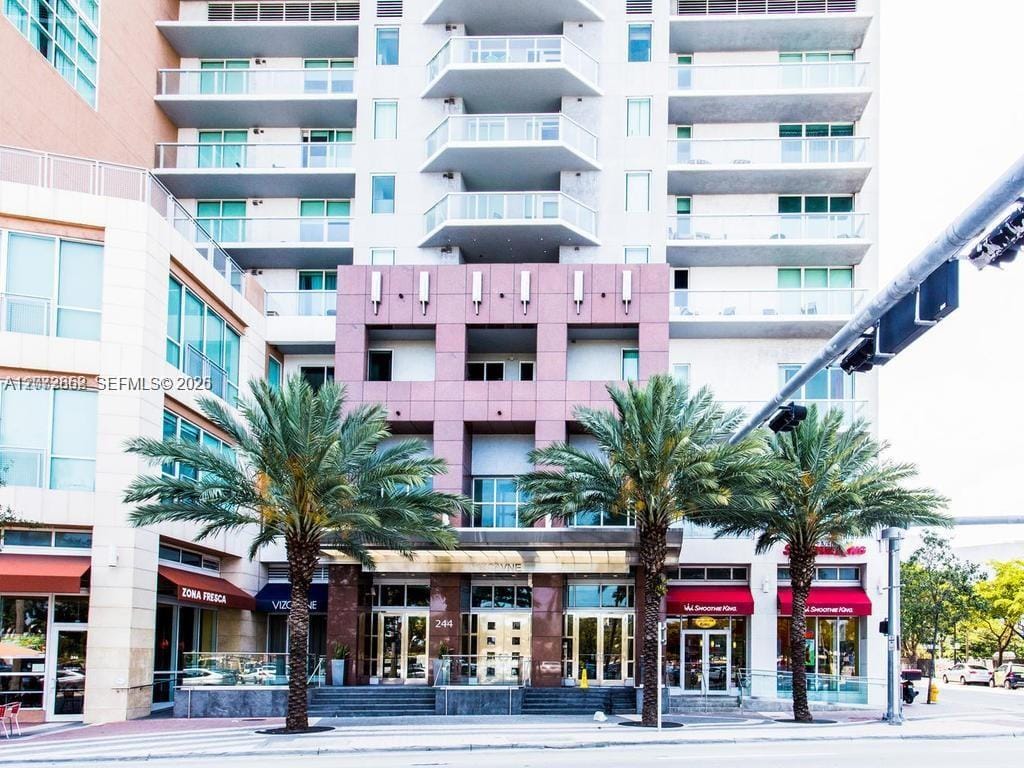 244 Biscayne Boulevard 1202, Miami, FL 33132 photo 23
