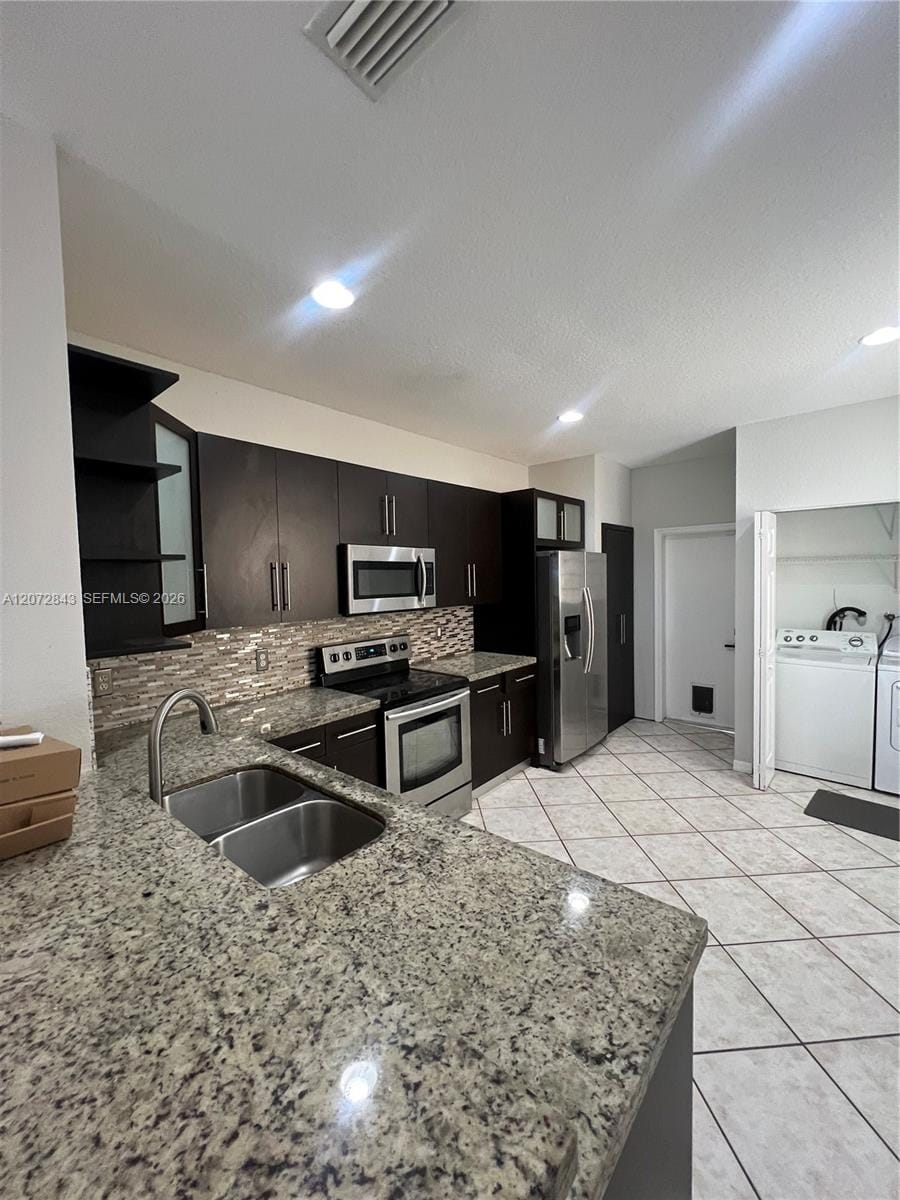 2445 Pasadena Way, Weston, FL 33327 photo 6