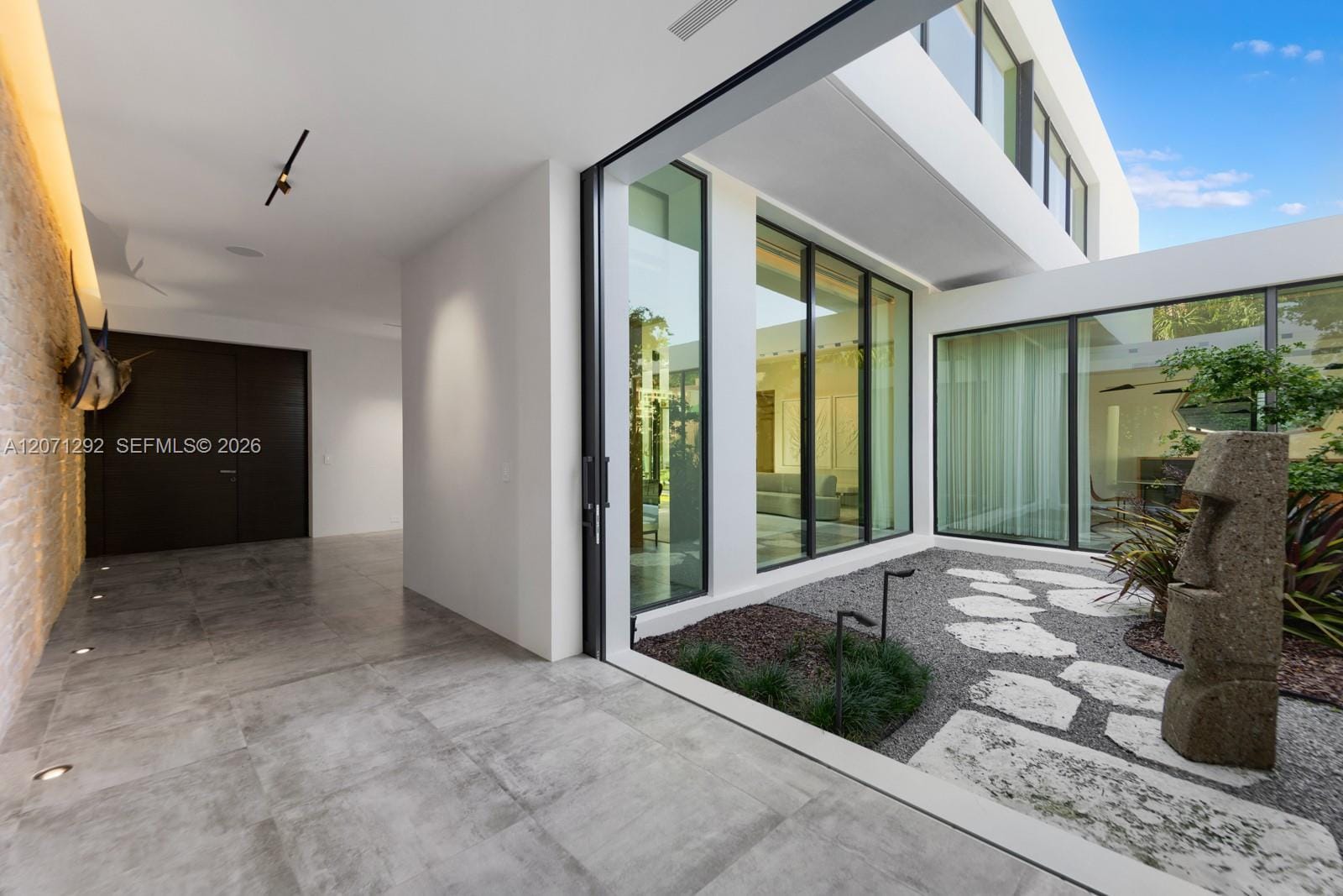 121 Nurmi Drive — photo 9
