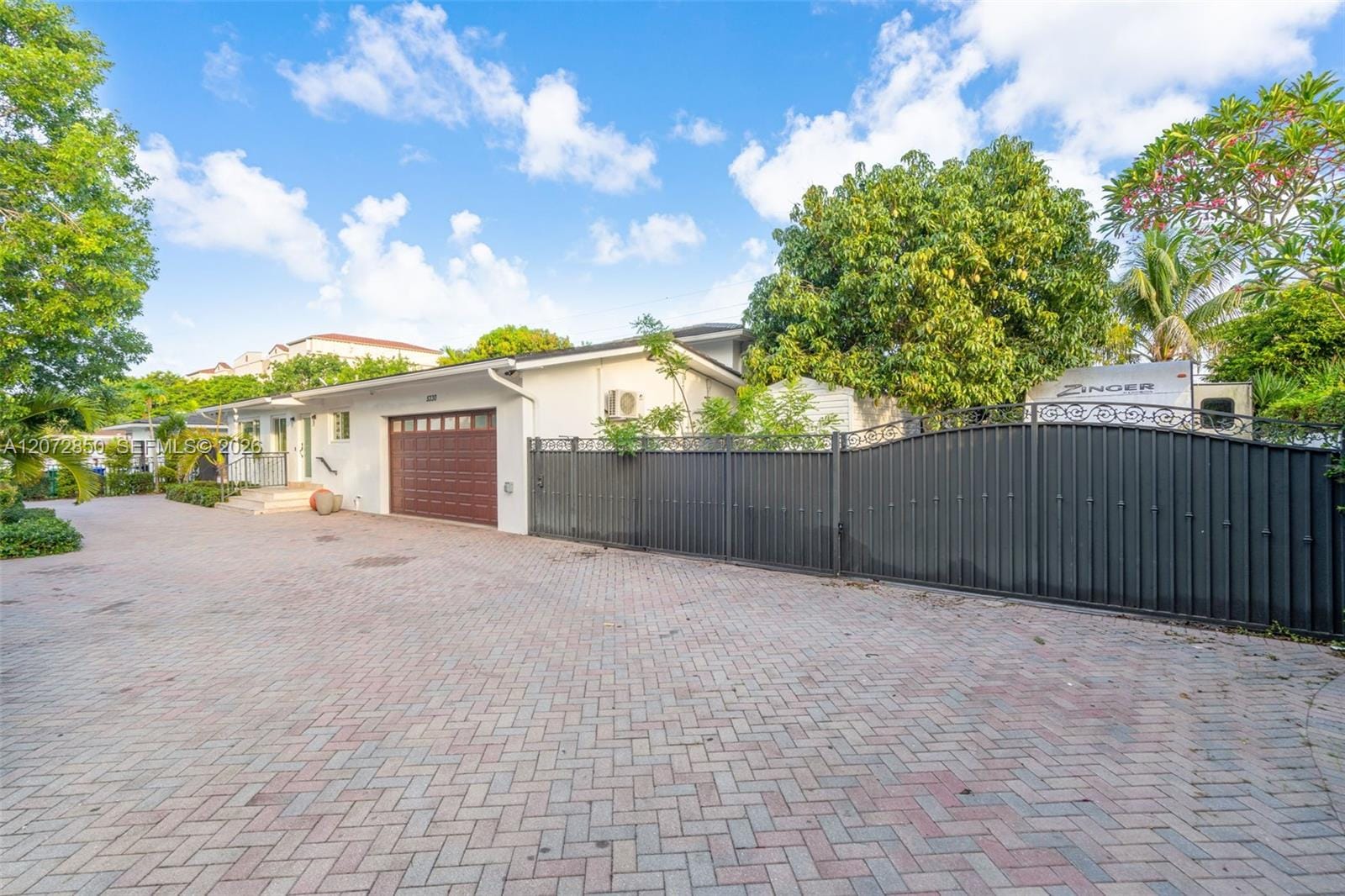 5330 SW 7th Street — photo 3