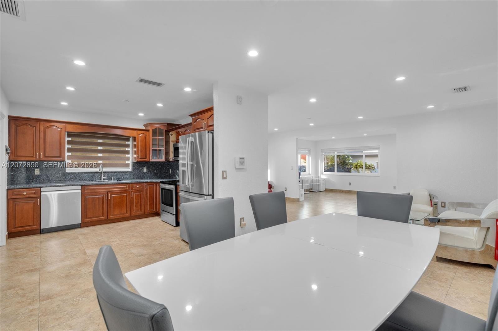 5330 SW 7th Street — photo 9