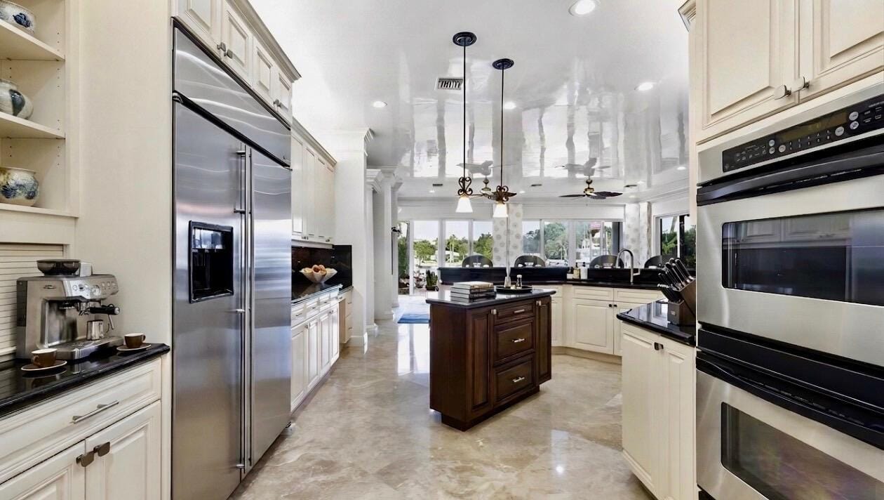 712 SANDY POINT Lane — photo 3