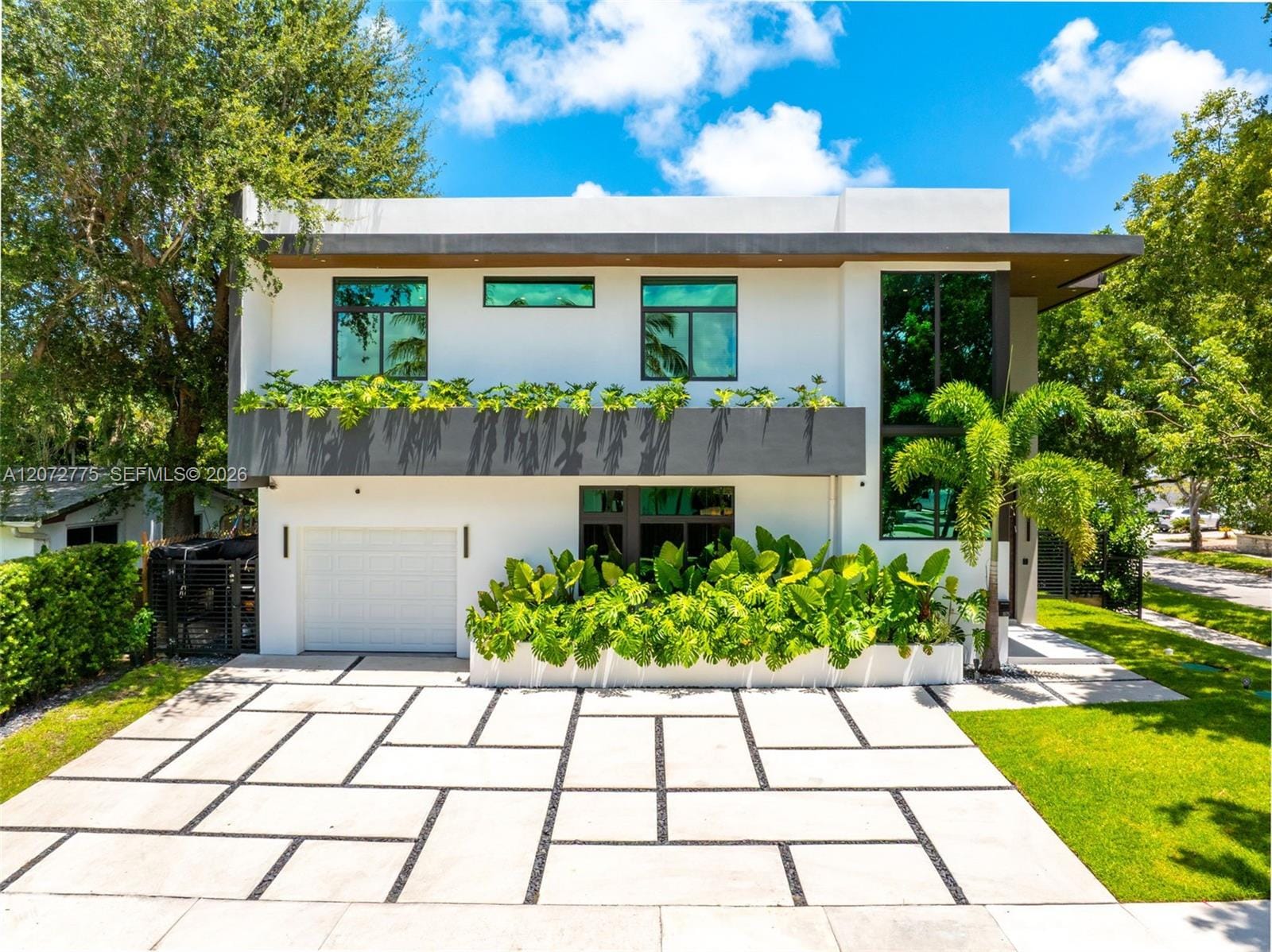 1875 NE 193rd Street, Miami, FL 33179 photo 3