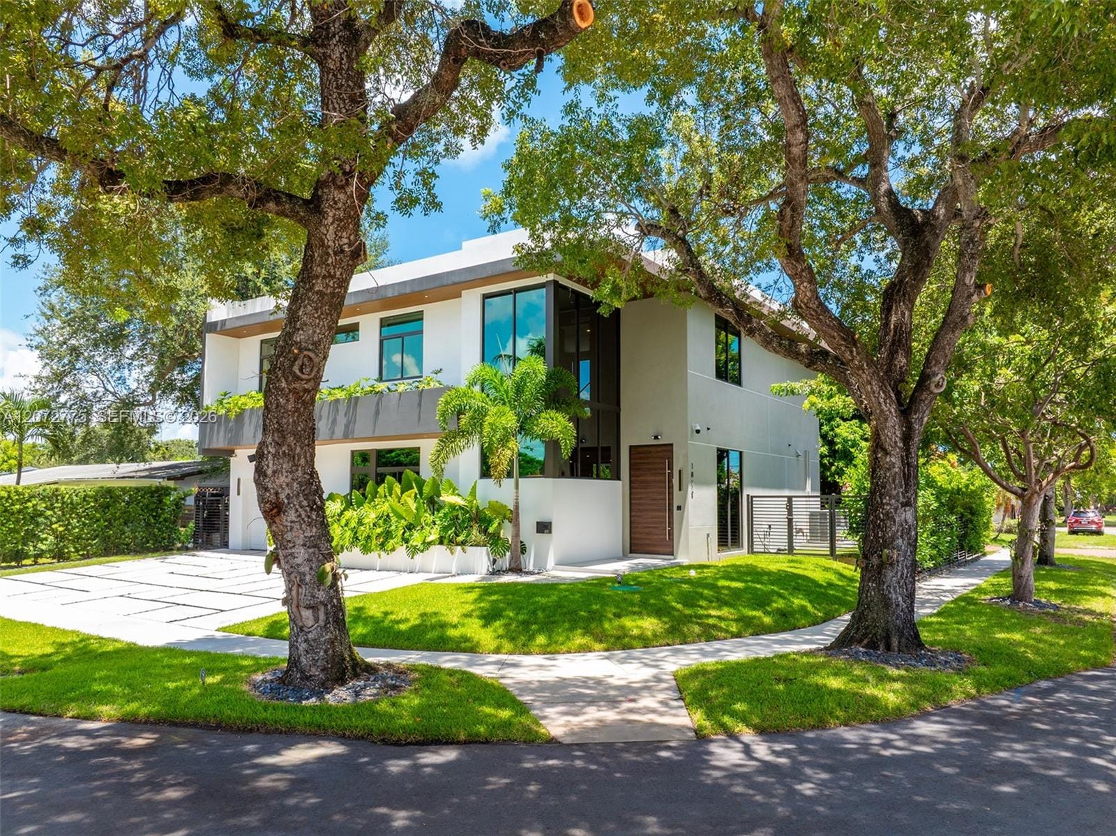 1875 NE 193rd Street, Miami, FL 33179