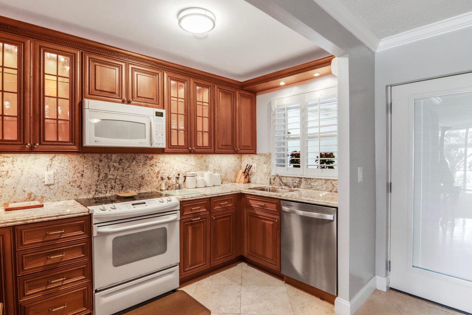 139 SUNRISE Avenue 101, Palm Beach, FL 33480 photo 16