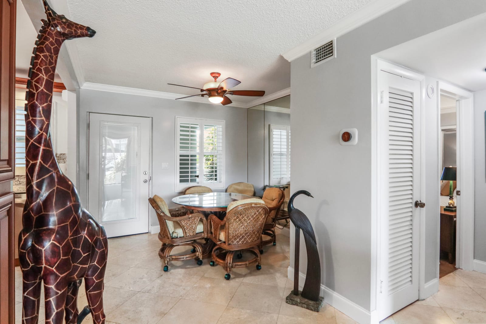 139 SUNRISE Avenue 101, Palm Beach, FL 33480 photo 17