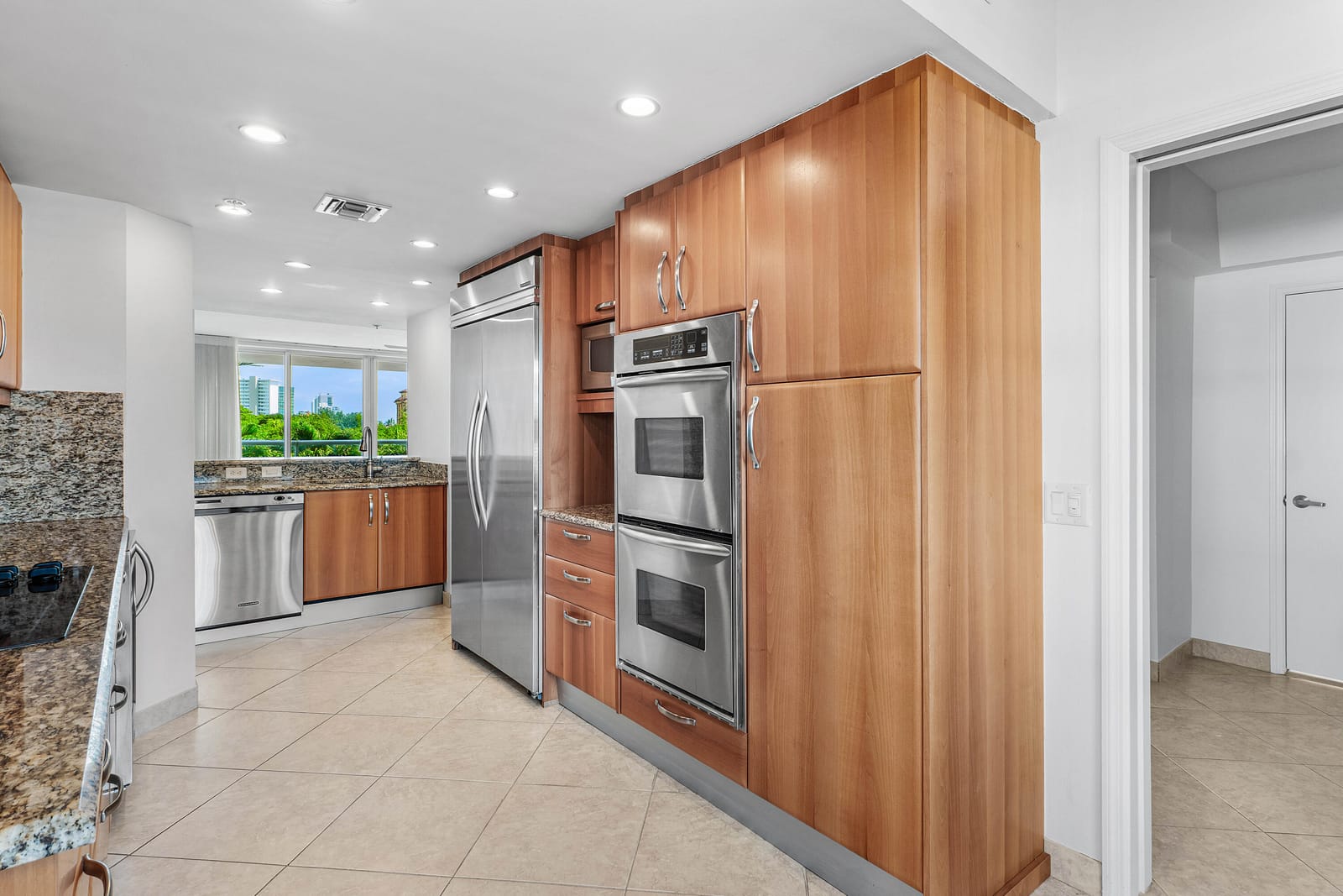 2051 SE 3rd Street 307, Deerfield Beach, FL 33441 photo 11