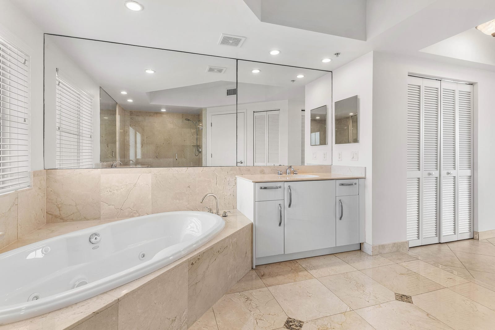 2051 SE 3rd Street 307, Deerfield Beach, FL 33441 photo 19