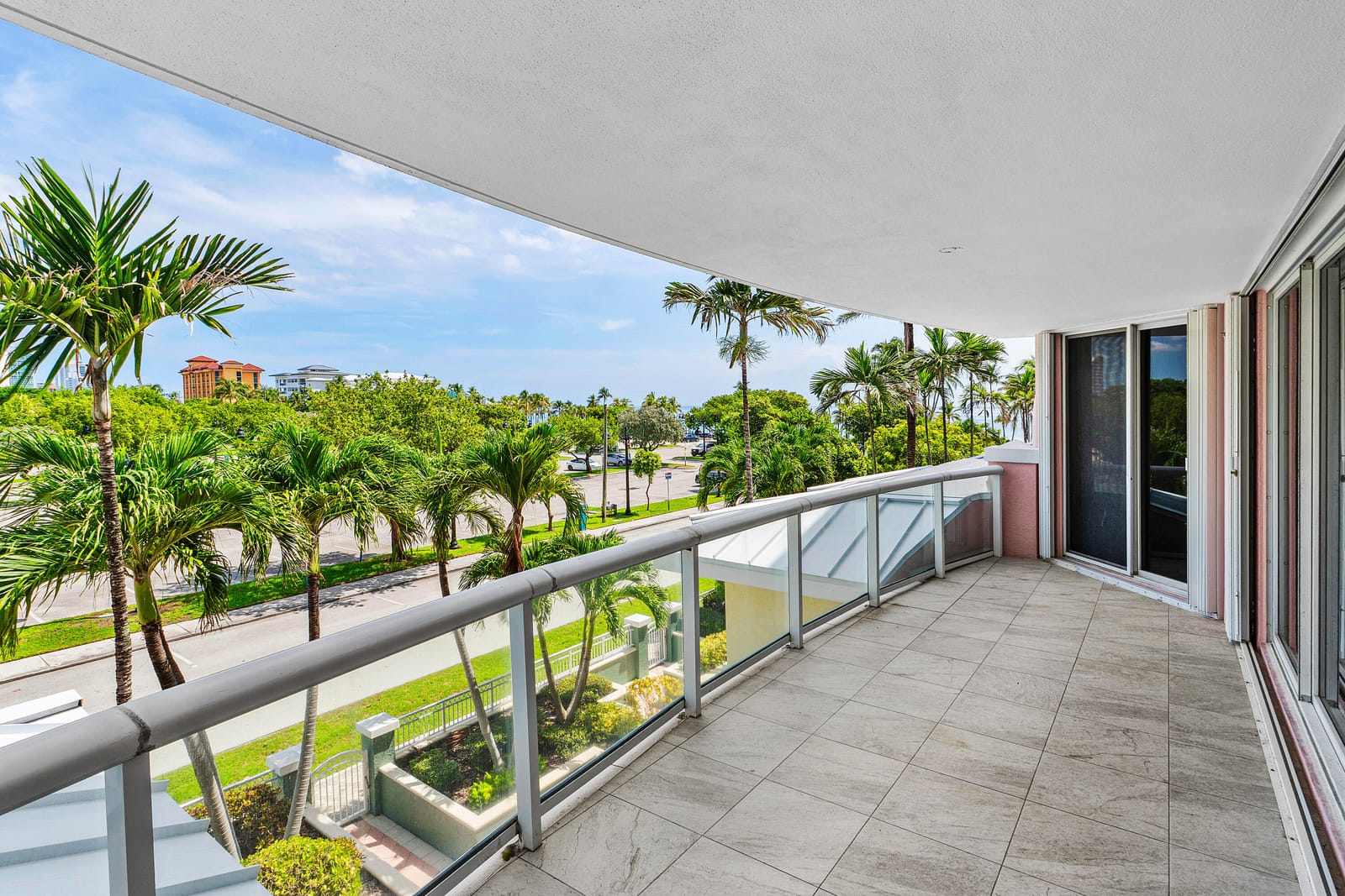 2051 SE 3rd Street 307, Deerfield Beach, FL 33441 photo 5