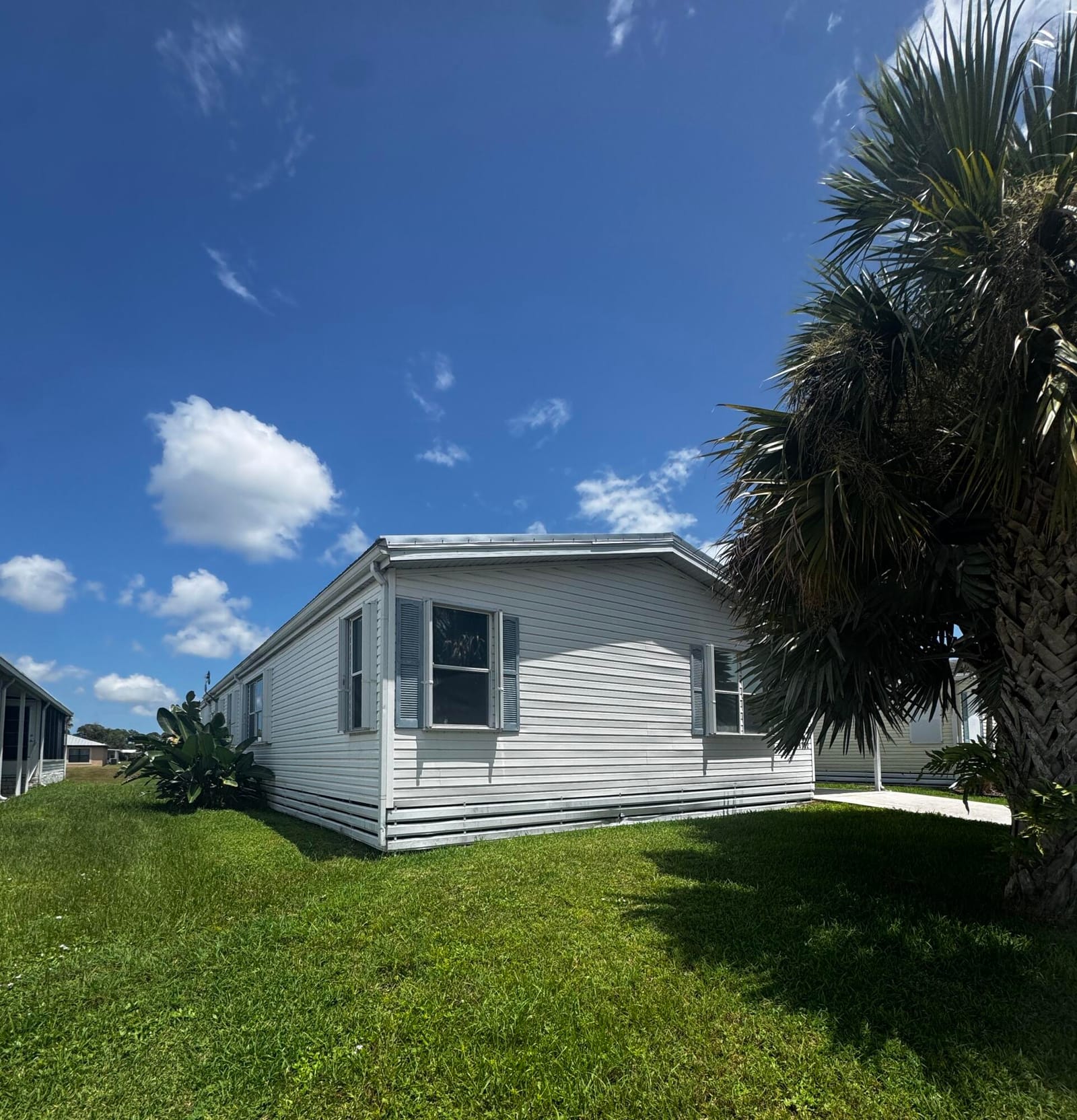 6732 Sinsonte Court, Fort Pierce, FL 34951 photo 2