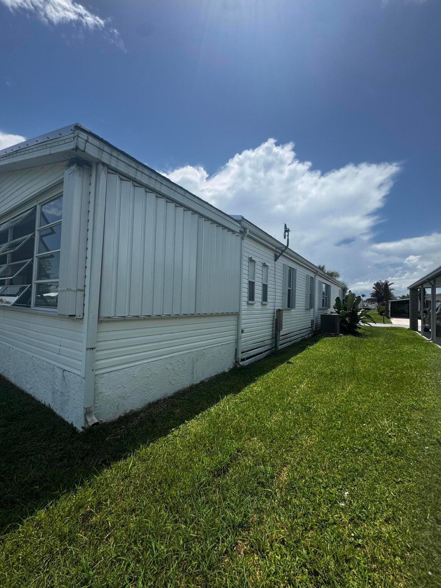 6732 Sinsonte Court, Fort Pierce, FL 34951 photo 4