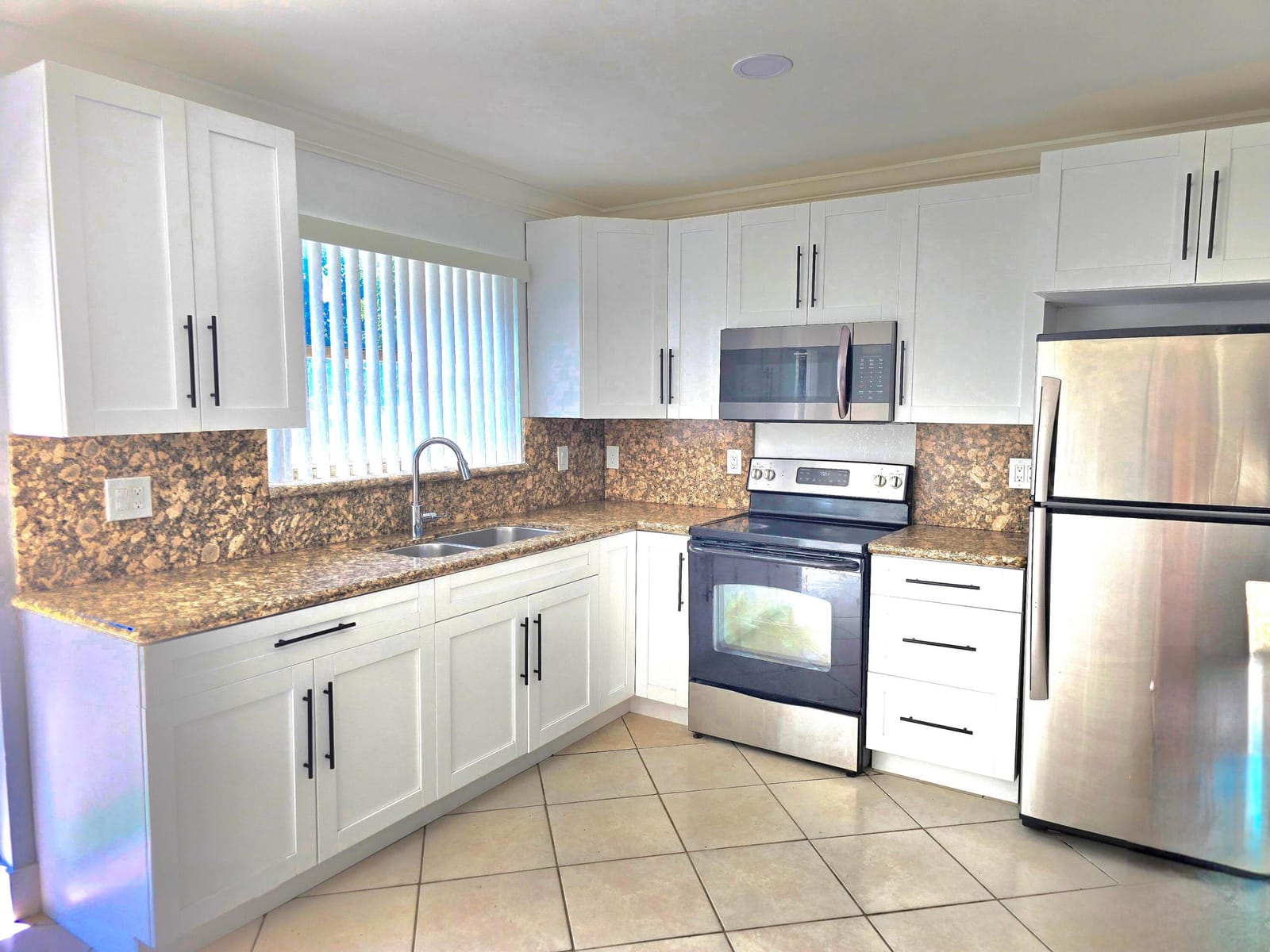 6138 SOUTHGATE Boulevard, Margate, FL 33068 photo 7