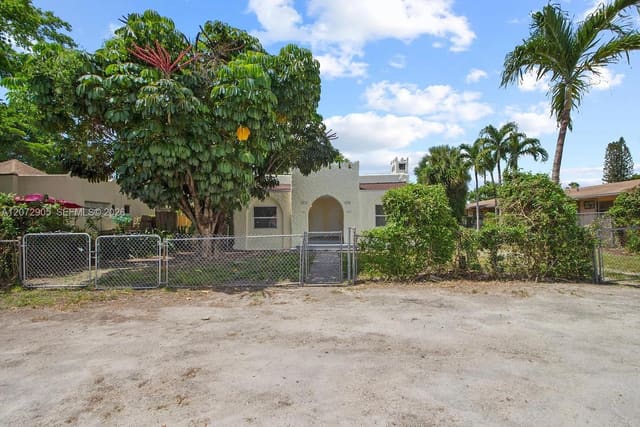 1210 Sesame Street 1210, Opa-Locka, FL 33054