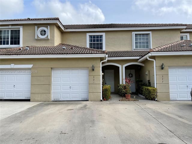 321 SW 120th Avenue 321, Pembroke Pines, FL 33025