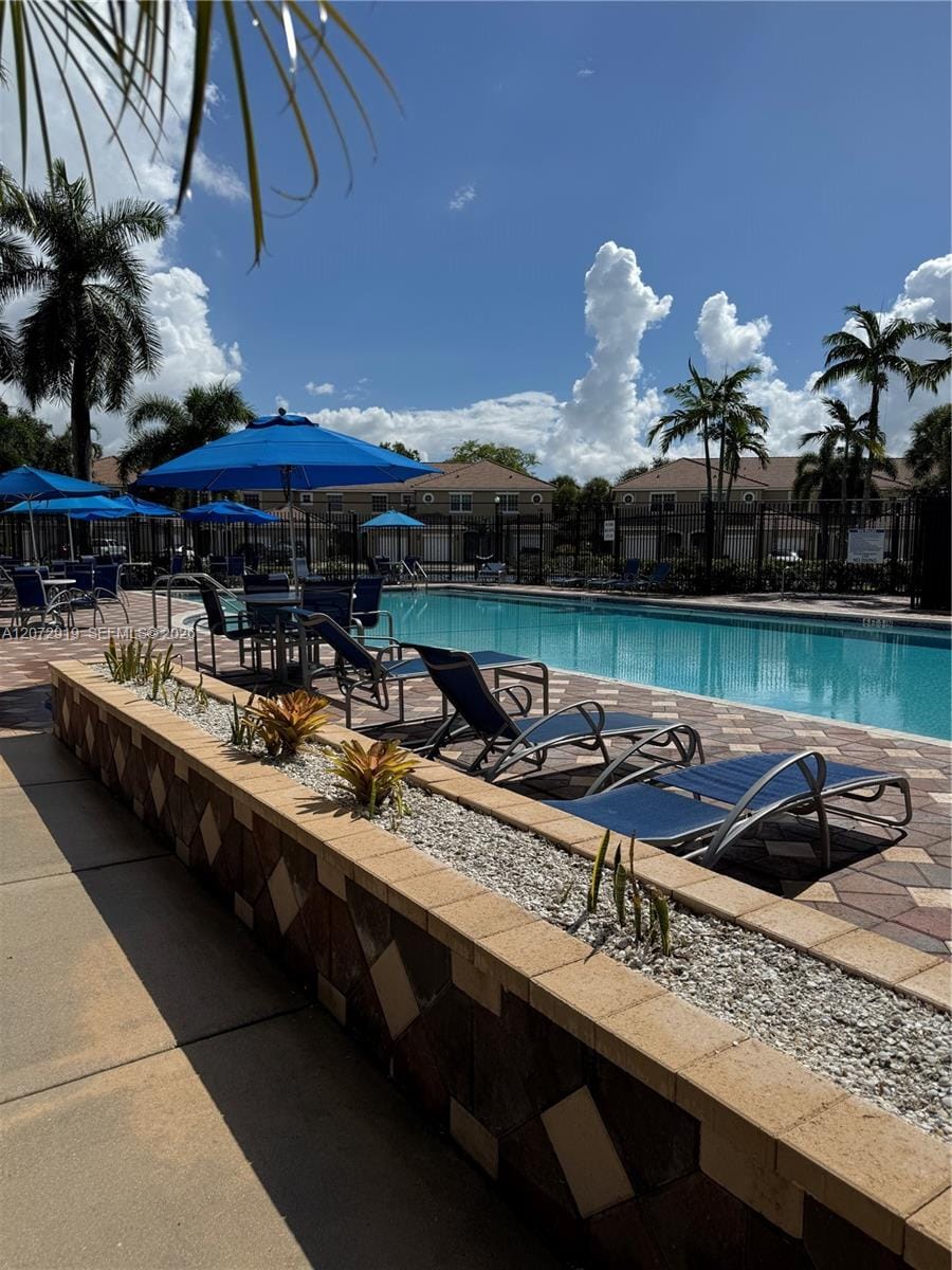 321 SW 120th Avenue 321, Pembroke Pines, FL 33025 photo 14
