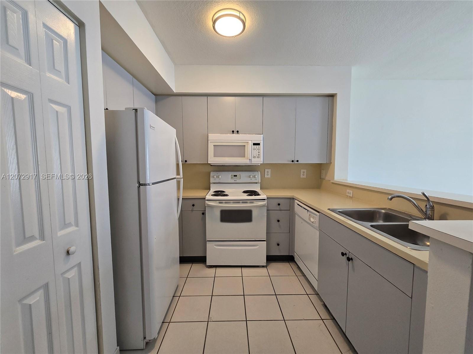 11060 SW 196th Street 413, Cutler Bay, FL 33157 photo 6