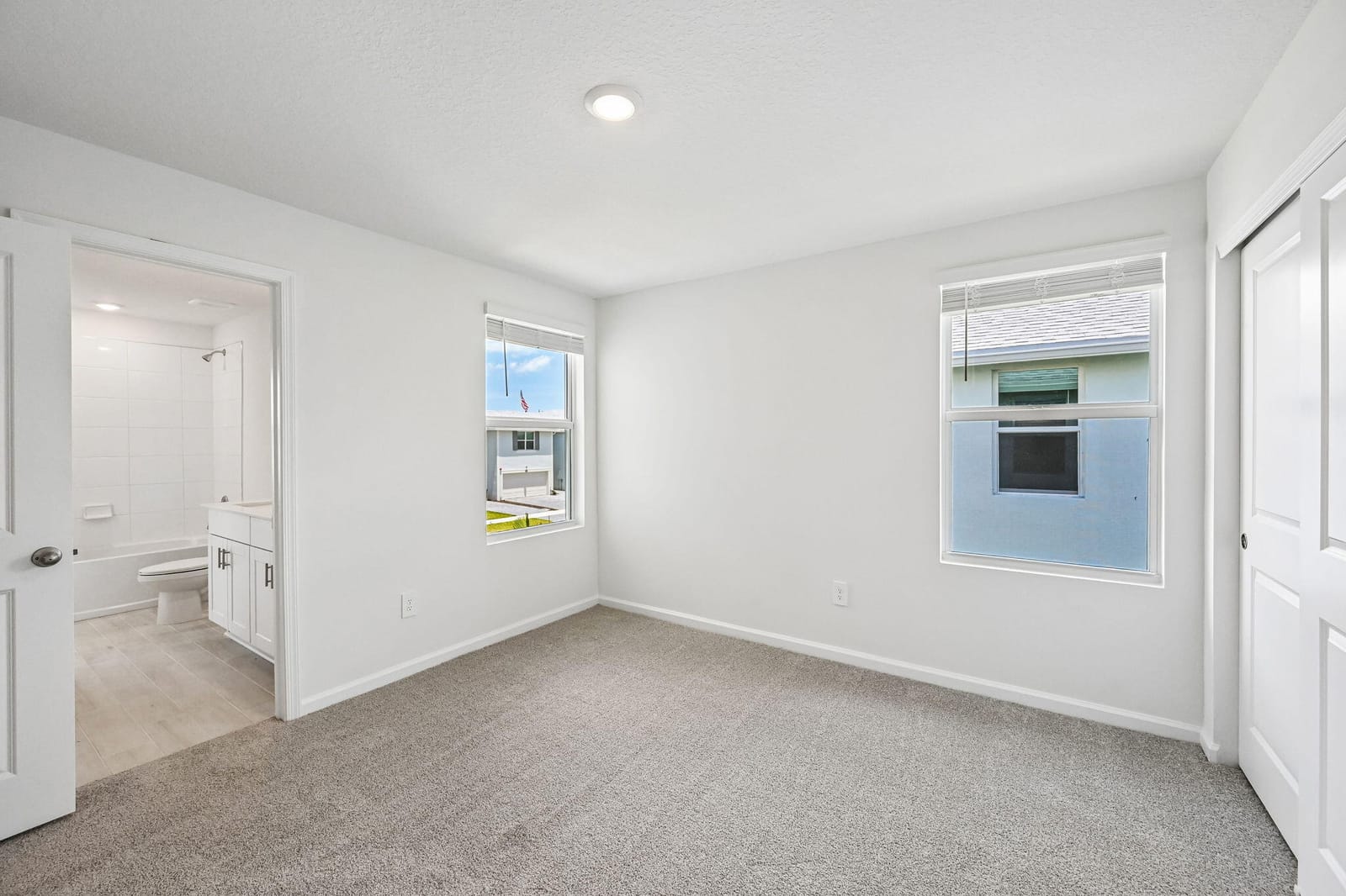 643 Salisbury Circle, Fort Pierce, FL 34982 photo 13