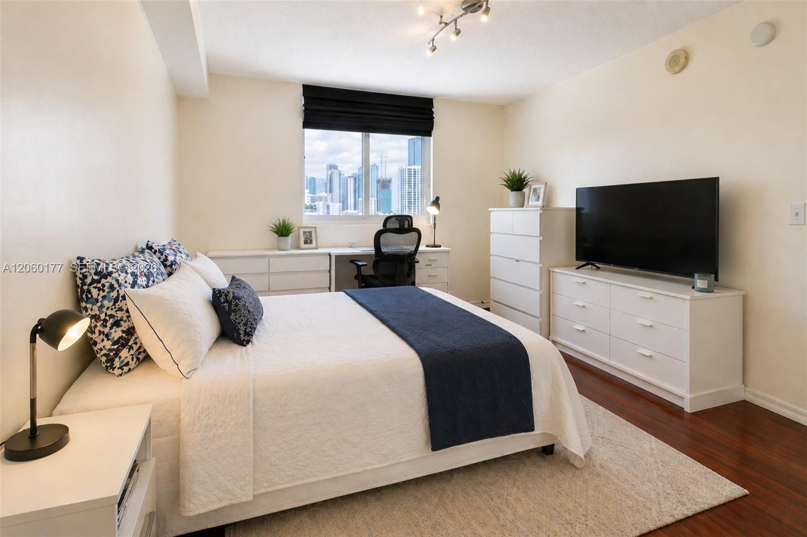 275 NE 18st 1110, Miami, FL 33132 photo 13