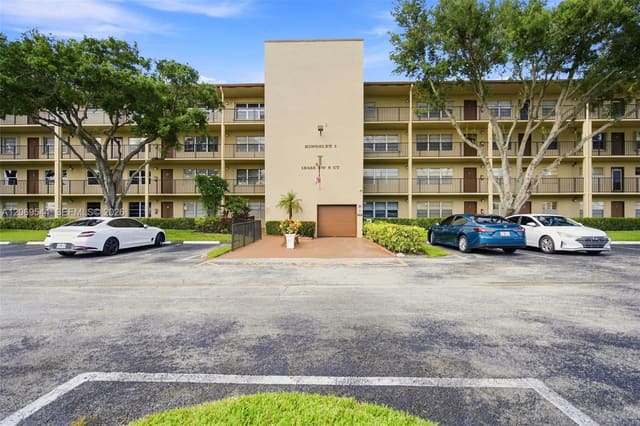 13455 SW 9th Court 301J, Pembroke Pines, FL 33027
