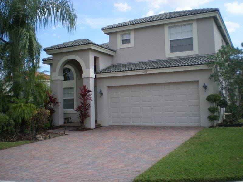 4050 Bluff Harbor Way — photo 1