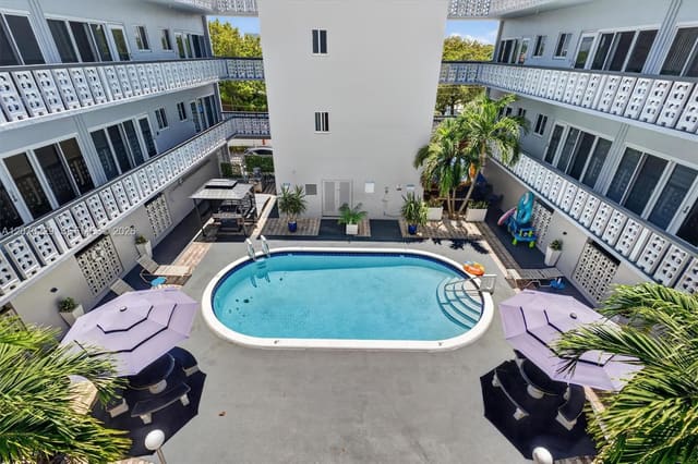 1818 Rodman Street 3B, Hollywood, FL 33020